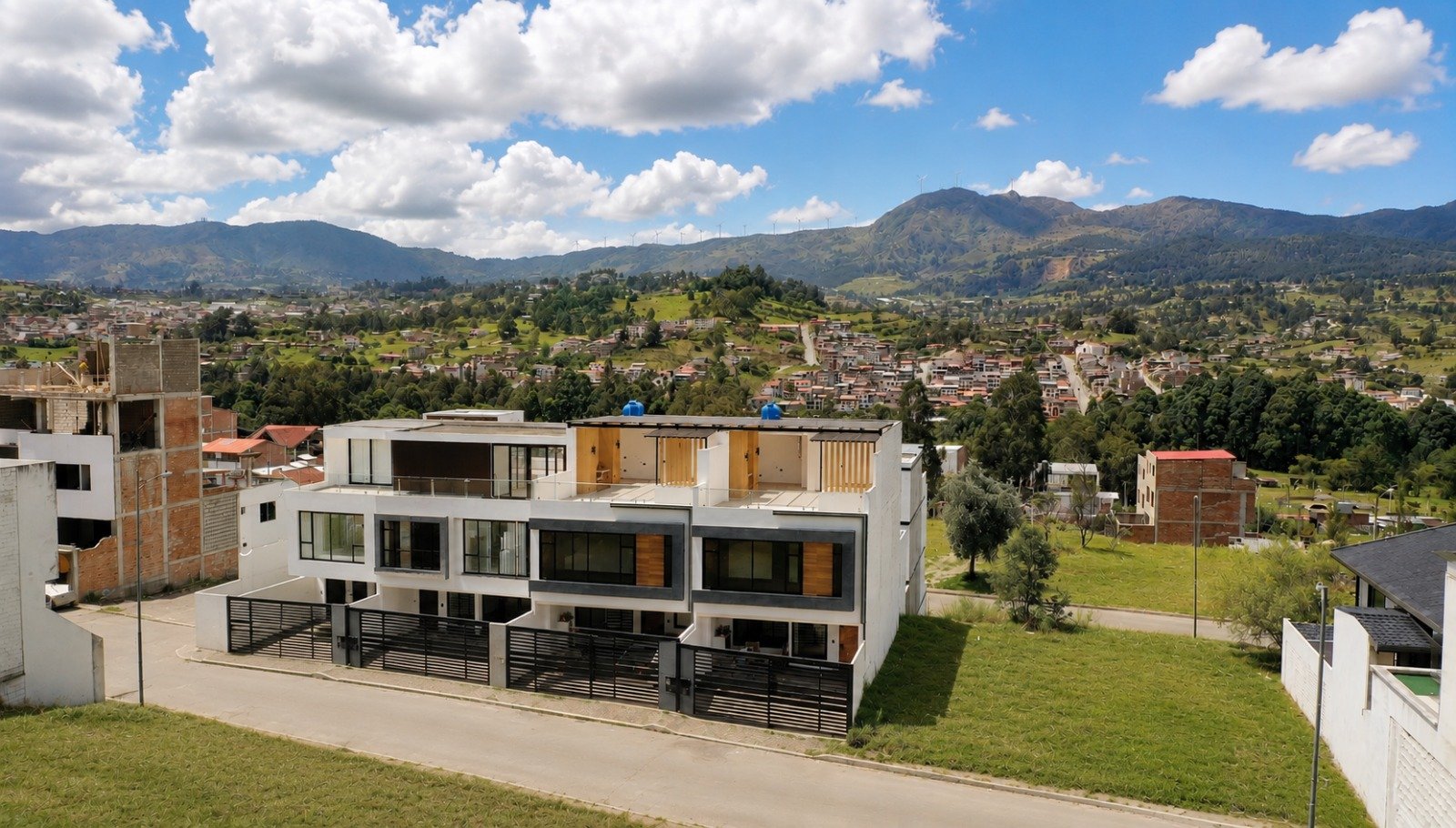 Aerial view of the new 2026 modern house in Parkenor, Loja Ecuador