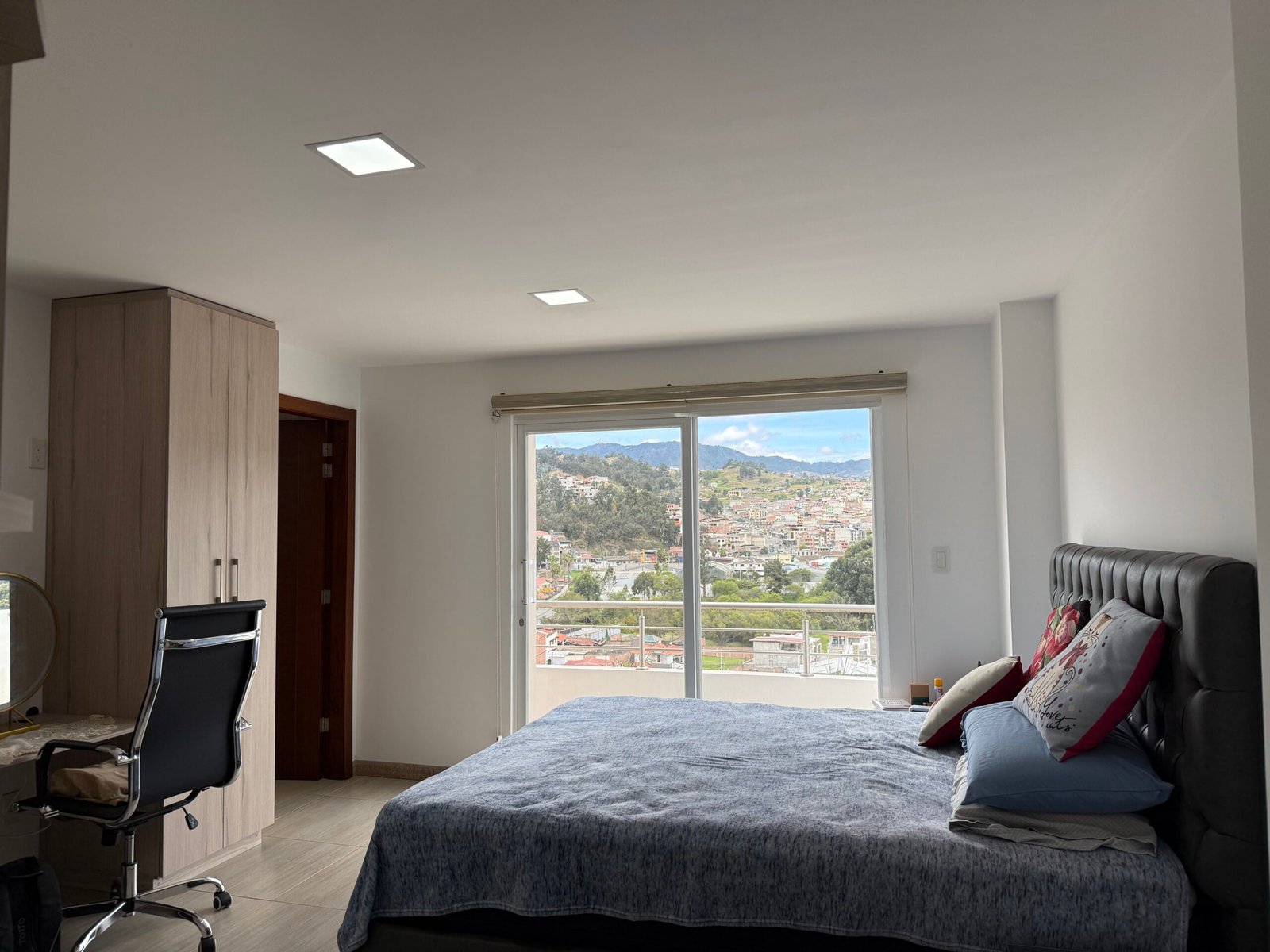 Furnished duplex apartment in Estancia Norte, Loja - photo 10