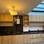 Equipped modern kitchen with skylight in Parkenor, Loja