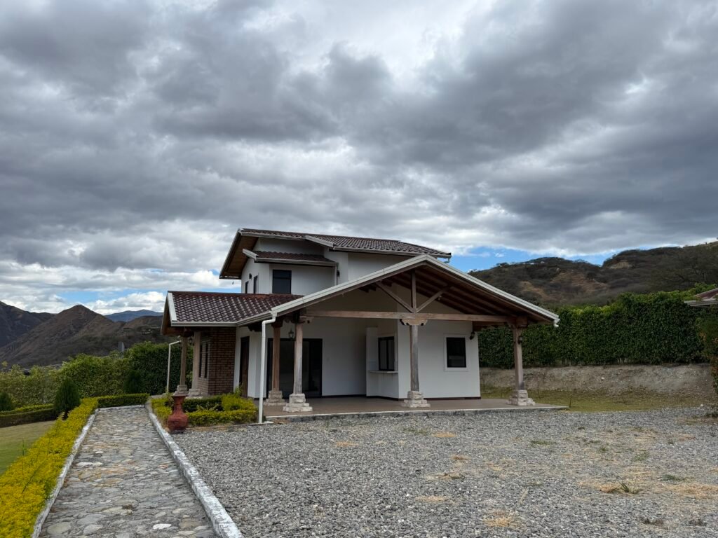 Vista Bella house exterior and mountain setting