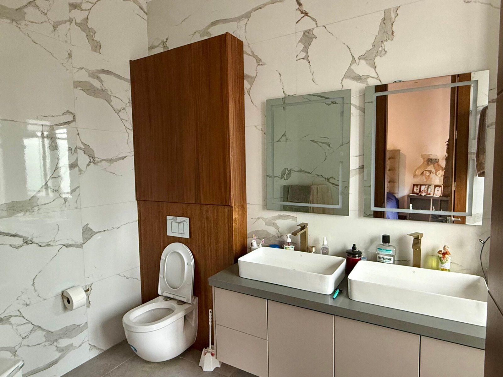 Built-in storage and doorway inside the penthouse